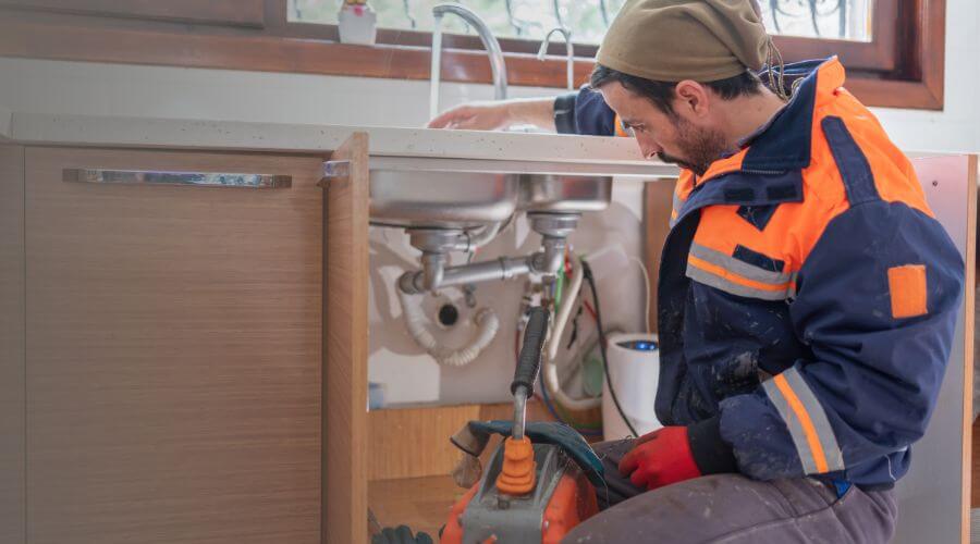 Professional Water heater repair in Leonidas, MI
